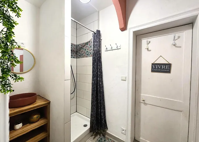 De La Riviere Apartman *